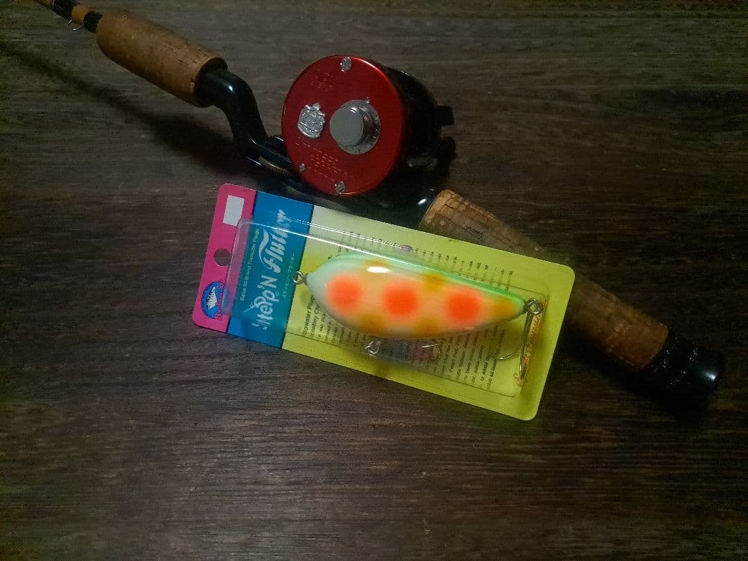 バルサ50　ステッピン・フラッター　パロット　奇跡のデッドストック