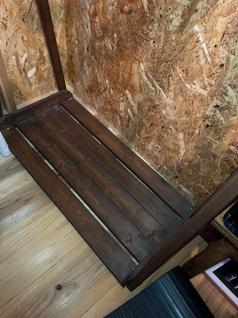 波*郎様 木製サーフボードラック