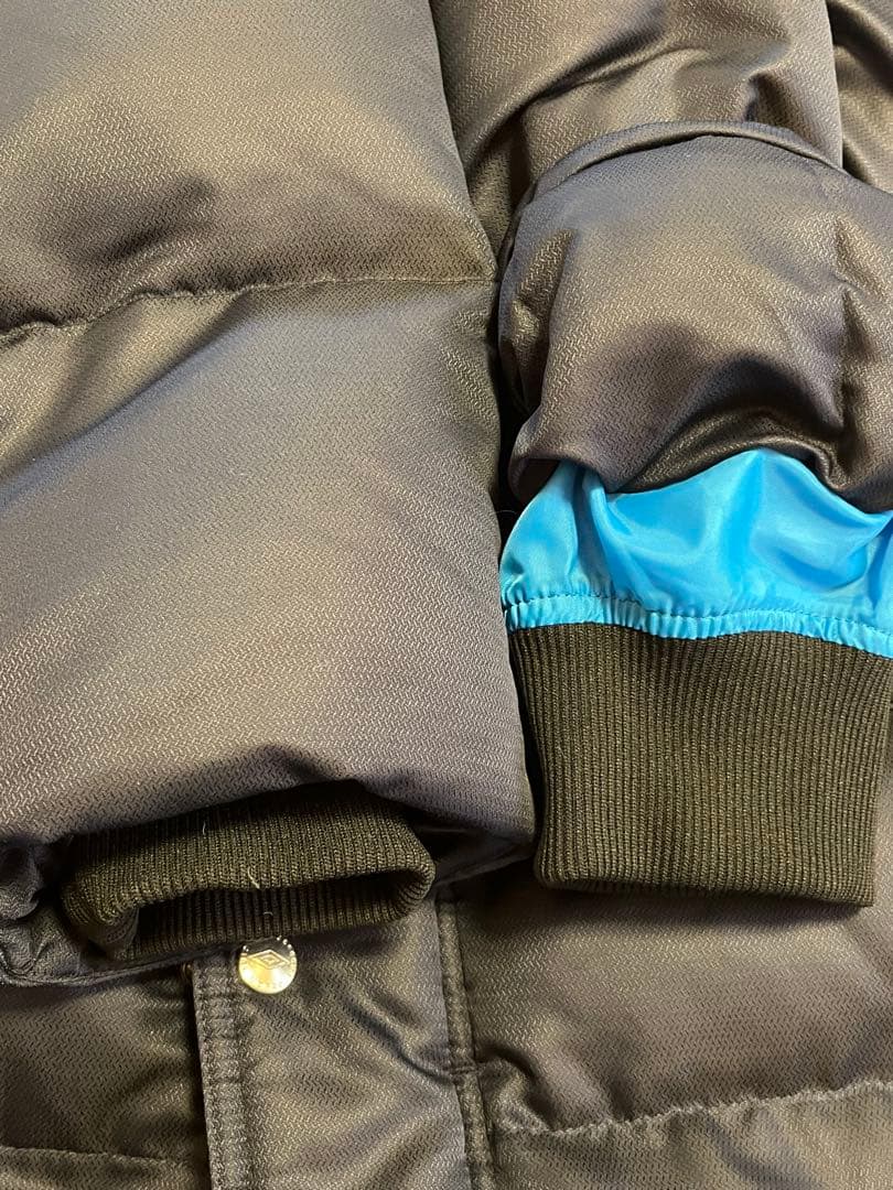 ［美品］umbro　ロングダウンコート　 ベンチコート　ネイビー フード付　L