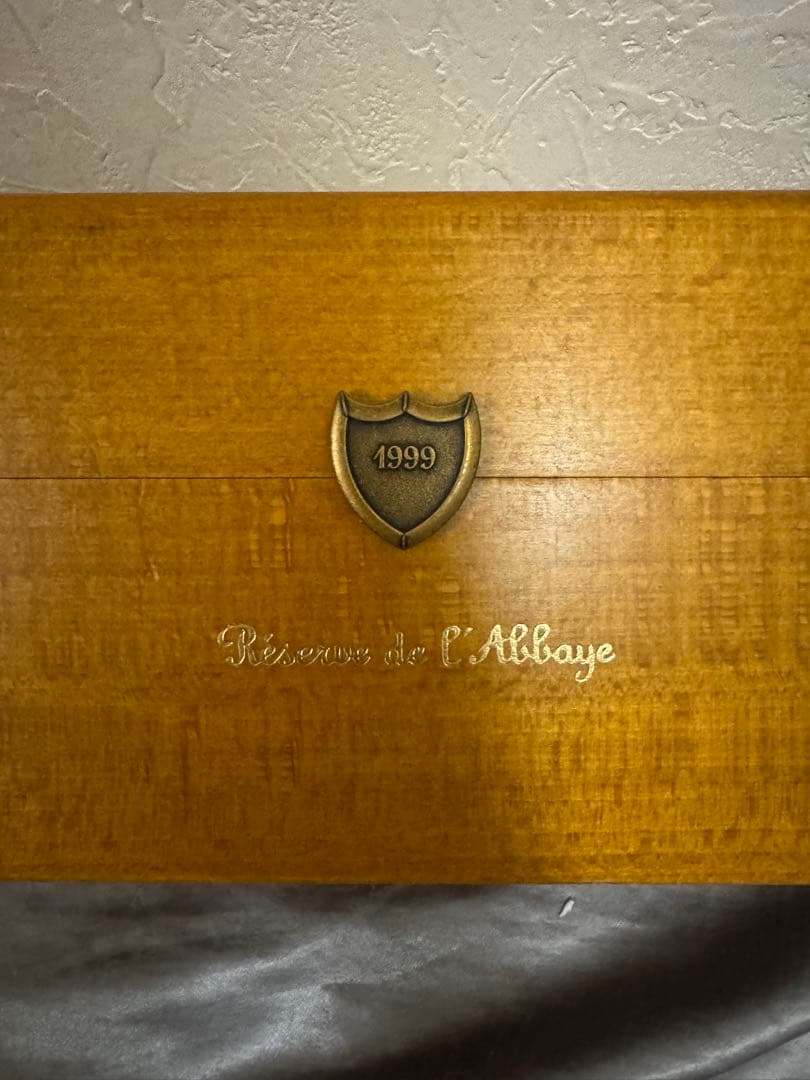 ドンペリニヨン レゼルヴ ド ラベイ 1999 空瓶・木箱