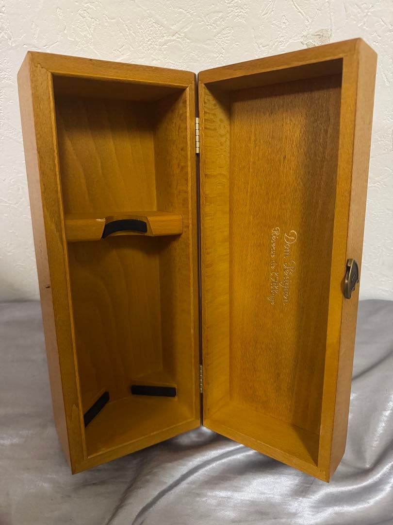 ドンペリニヨン レゼルヴ ド ラベイ 1999 空瓶・木箱