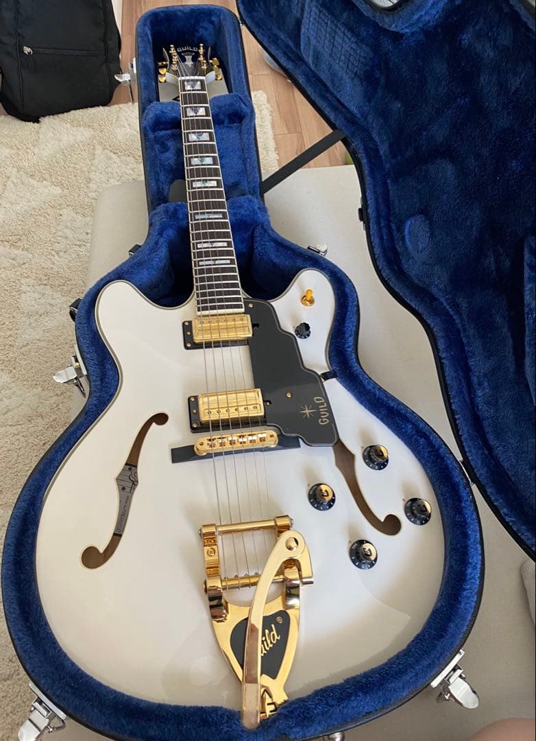 新品同様！　Guild STARFIRE VI エレキギター