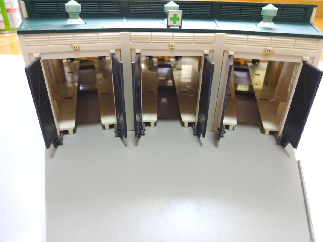 TOMIX 扇形機関庫 2個セット 箱無し レール付属