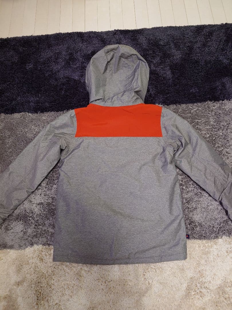 BURTON、QUIKSILVER 子ども用スノボ、スキーウェア 150-160