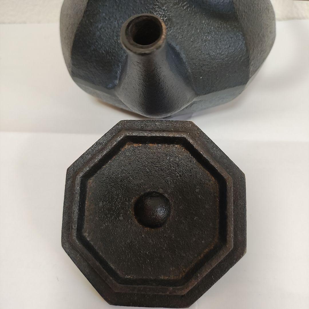 八角形 鋳鉄 鉄瓶 つまみ付き（南部鉄器）