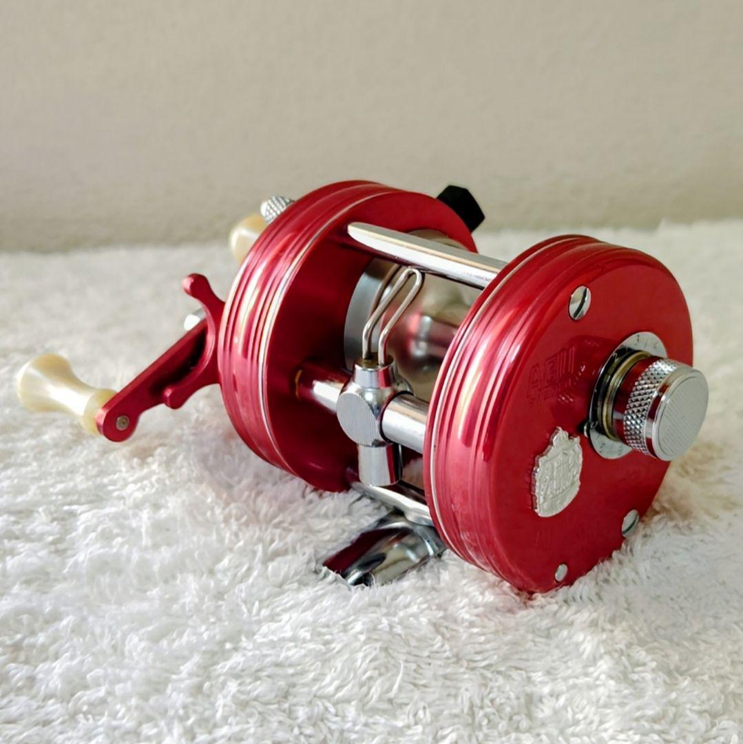 極美品 ABU アブ アンバサダー 2500C ノスタルジア レッド