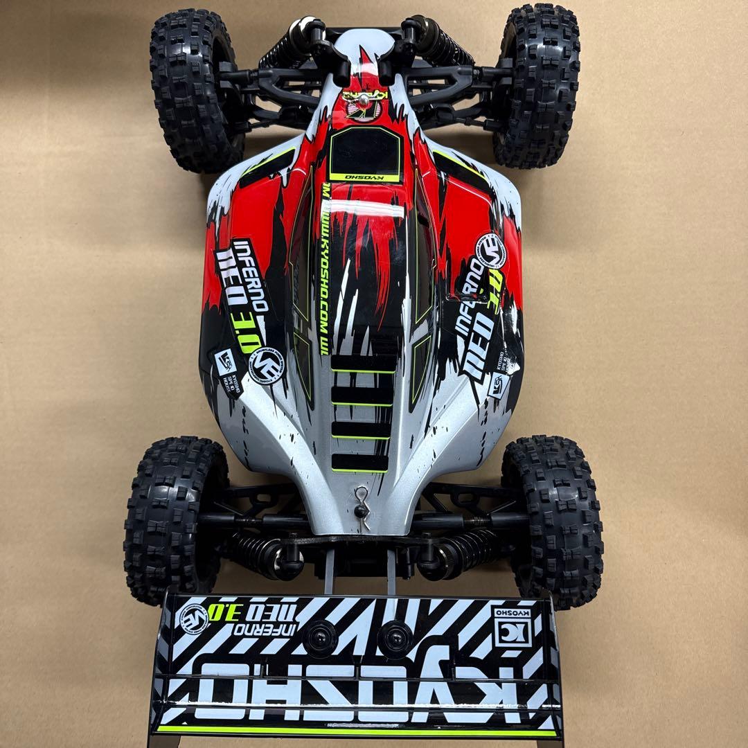 京商　インファーノ ME 3.0 1/8スケールラジコンカー　中古タイヤ付き