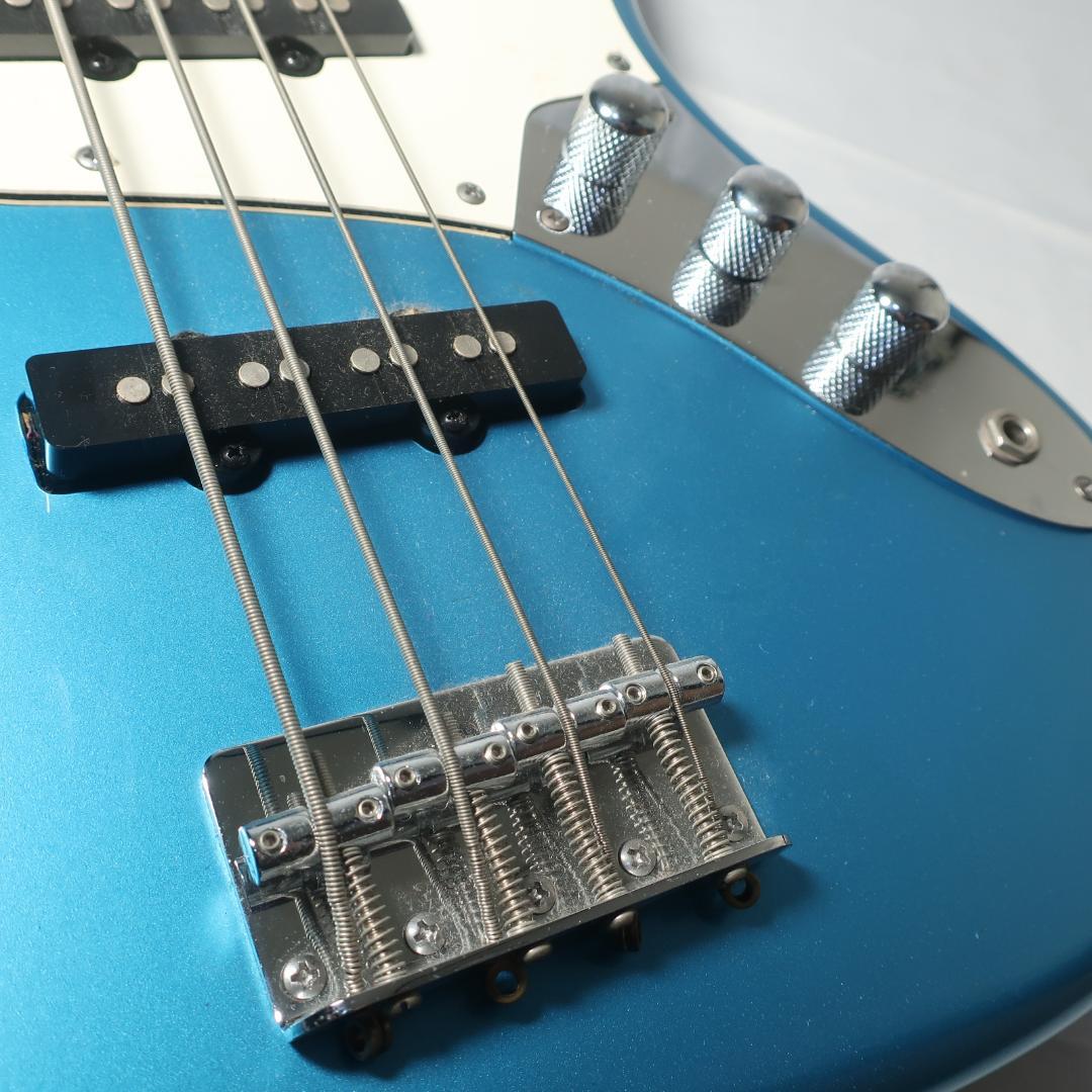 Bacchus BJB-300R エレキベース ブルー ケース付