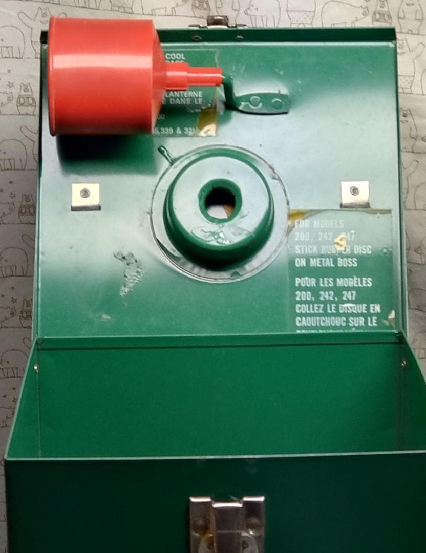 Coleman 　スチールランタンケース　中古