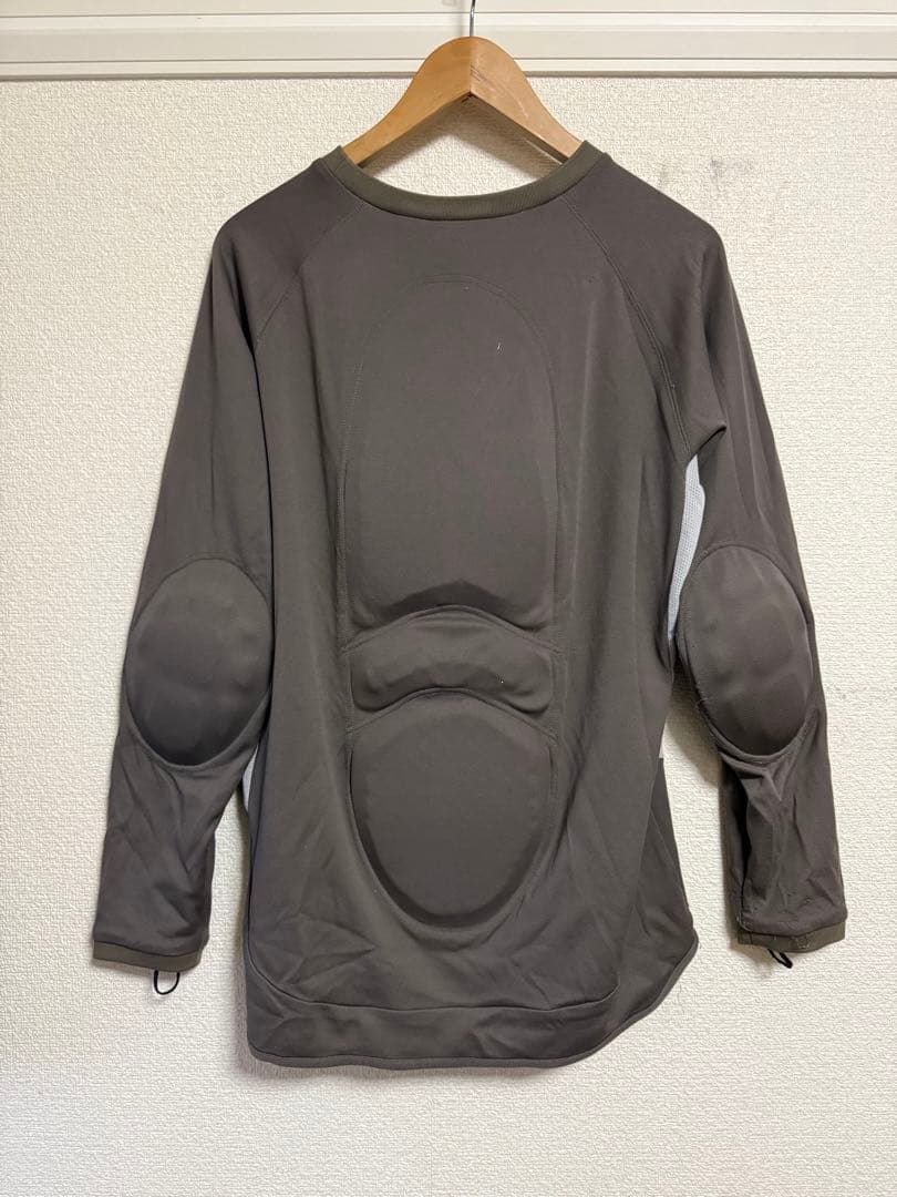 INDUSTY パッド付きプロテクターシャツ