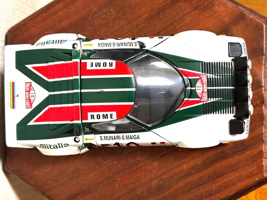 LANCIA STRATOS HF 1976ラリーモンテカルロ優勝仕様ミニカー