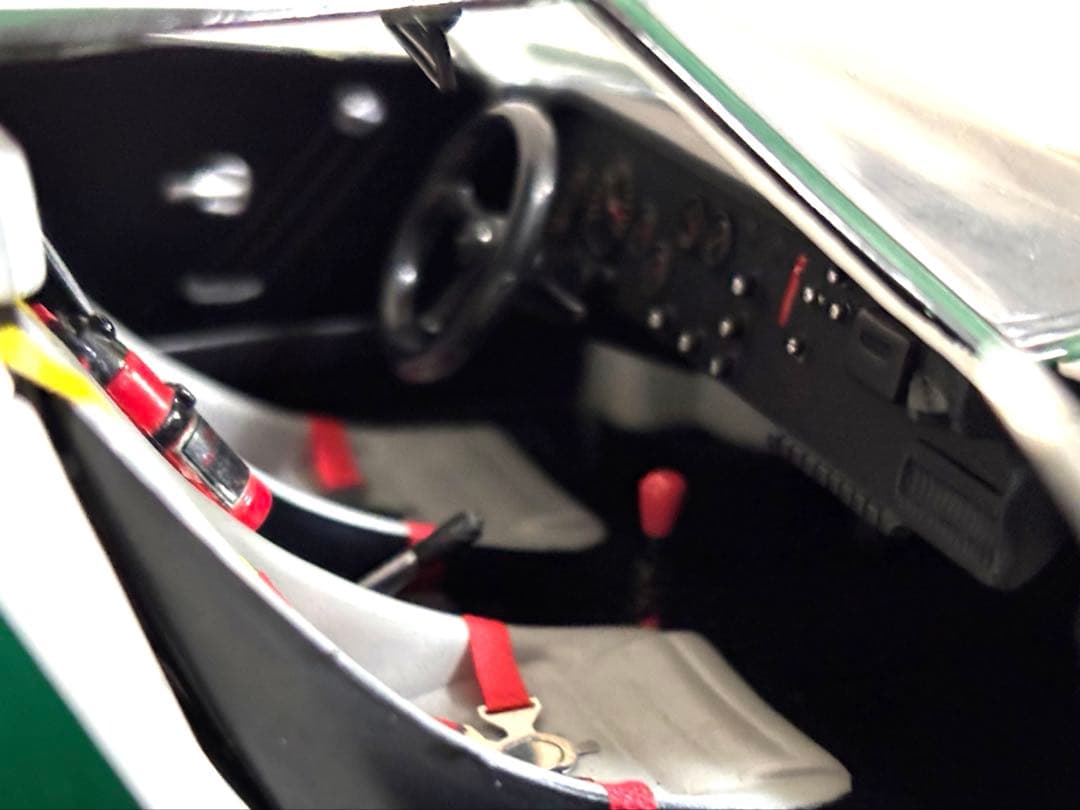 LANCIA STRATOS HF 1976ラリーモンテカルロ優勝仕様ミニカー