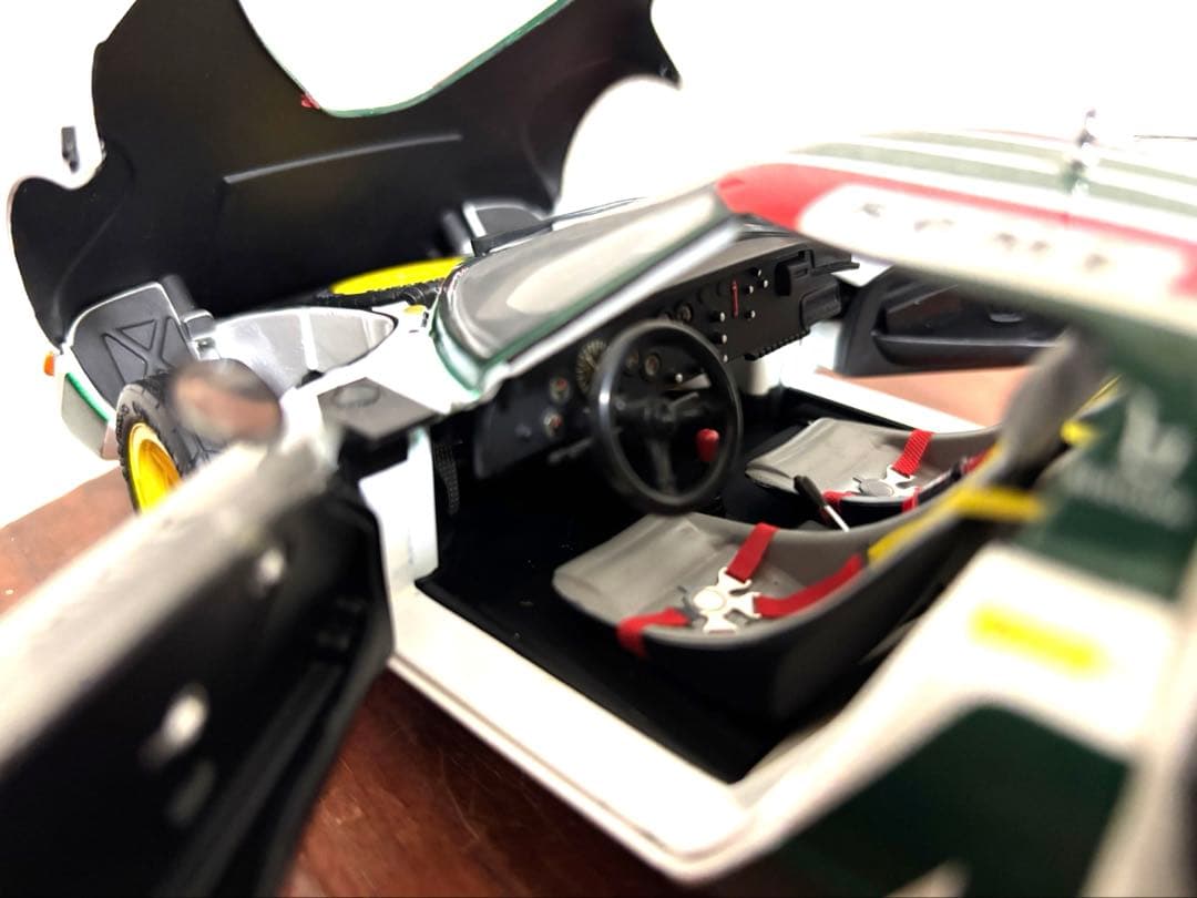 LANCIA STRATOS HF 1976ラリーモンテカルロ優勝仕様ミニカー