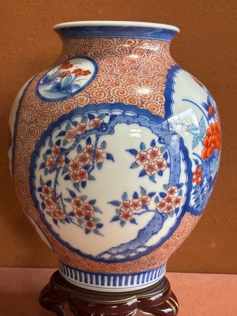 人間国宝十三代今泉今右衛門作色鍋島江戸期名品文様桜牡丹藤袴文瓶　検最上位作品