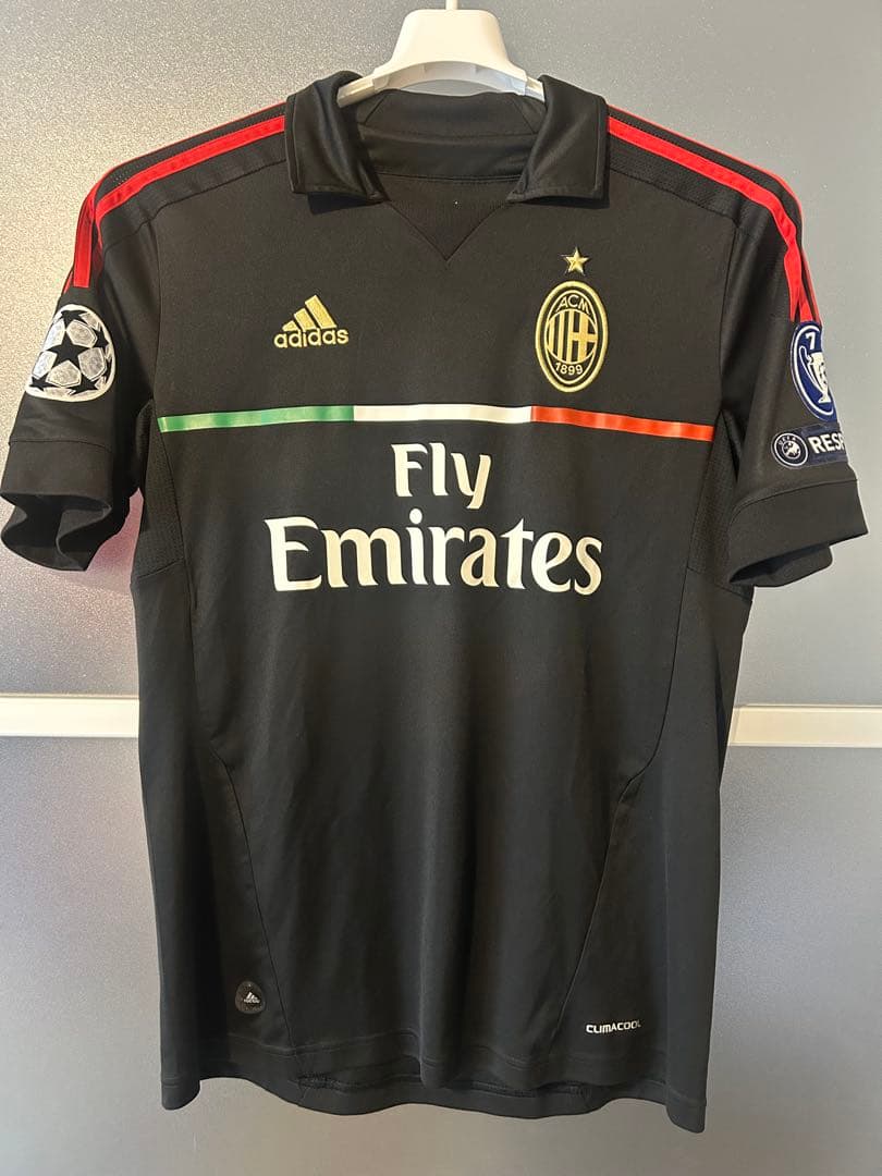 イブラヒモビッチ ACミラン 2011/12 サードユニフォーム