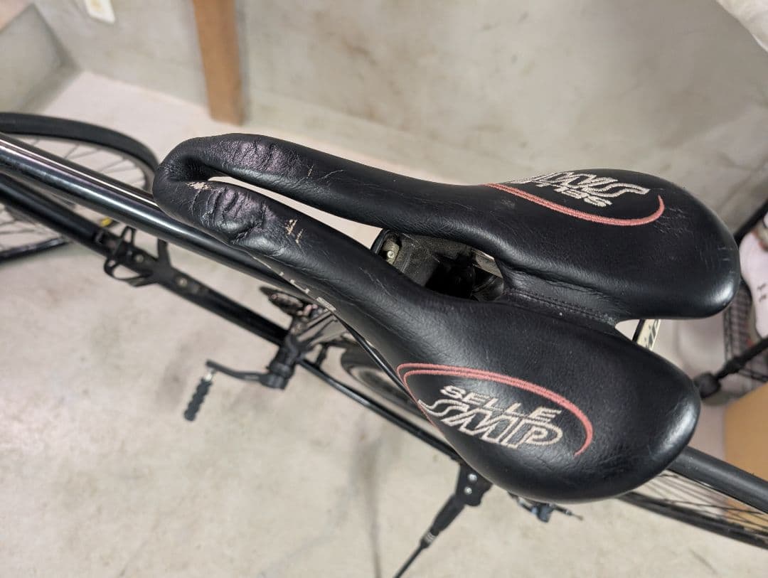 ブラック ロードバイク ディスクブレーキ 700C