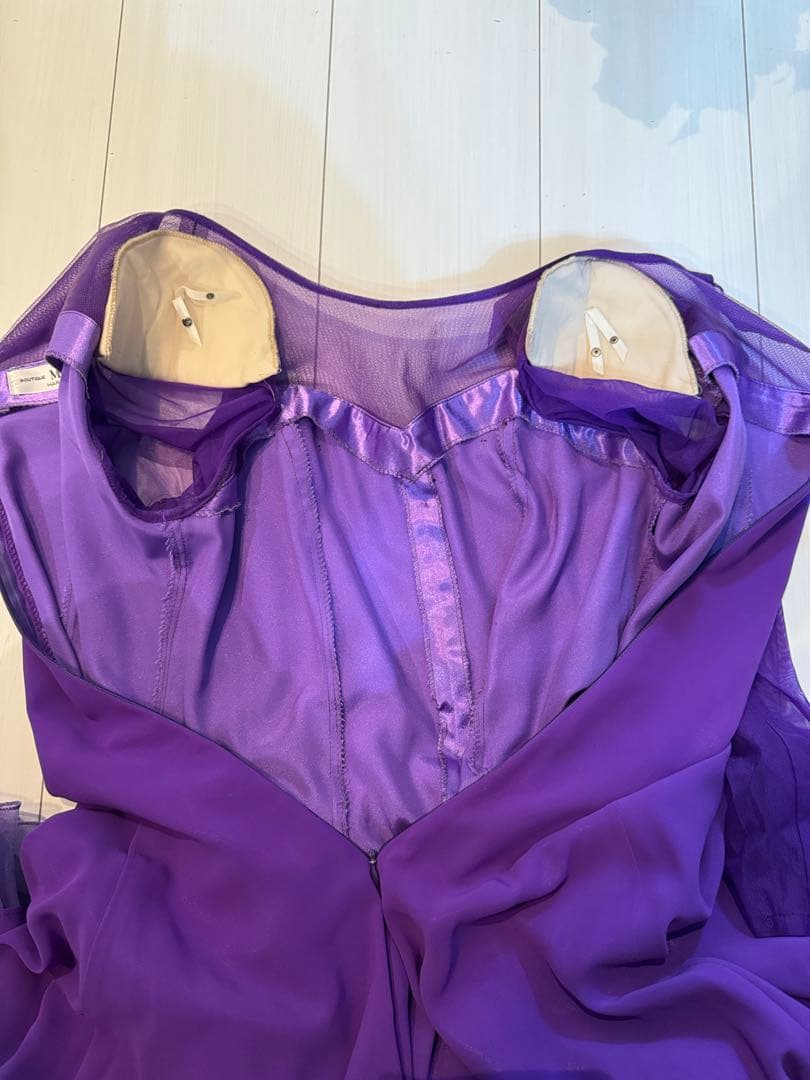 紫のダンスドレス