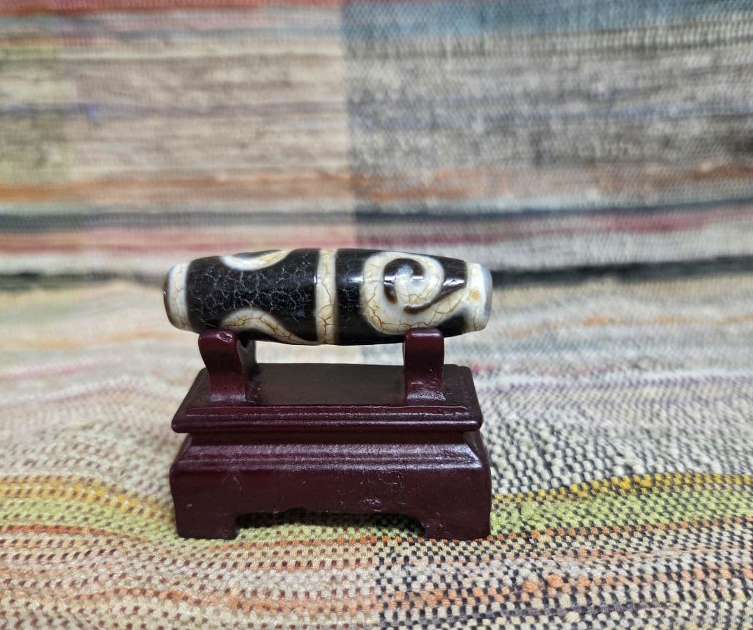 879　天珠　白毫天珠　龍紋　希少天珠　貴重　珍品　　dzibeads！