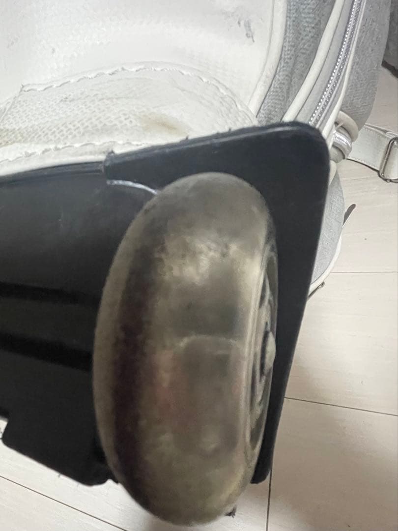 ゼクシオ　ローラー付き　キャディーバッグ　お買い得