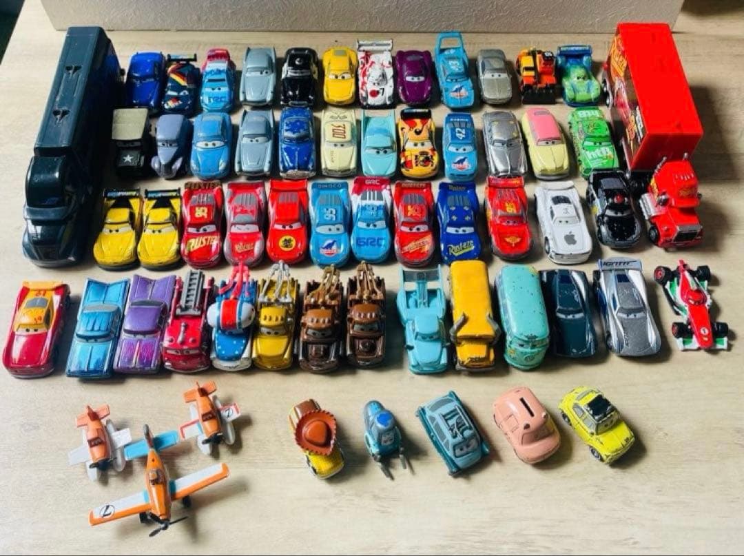 トミカ ディズニーピクサー カーズ 60台セット まとめ売り