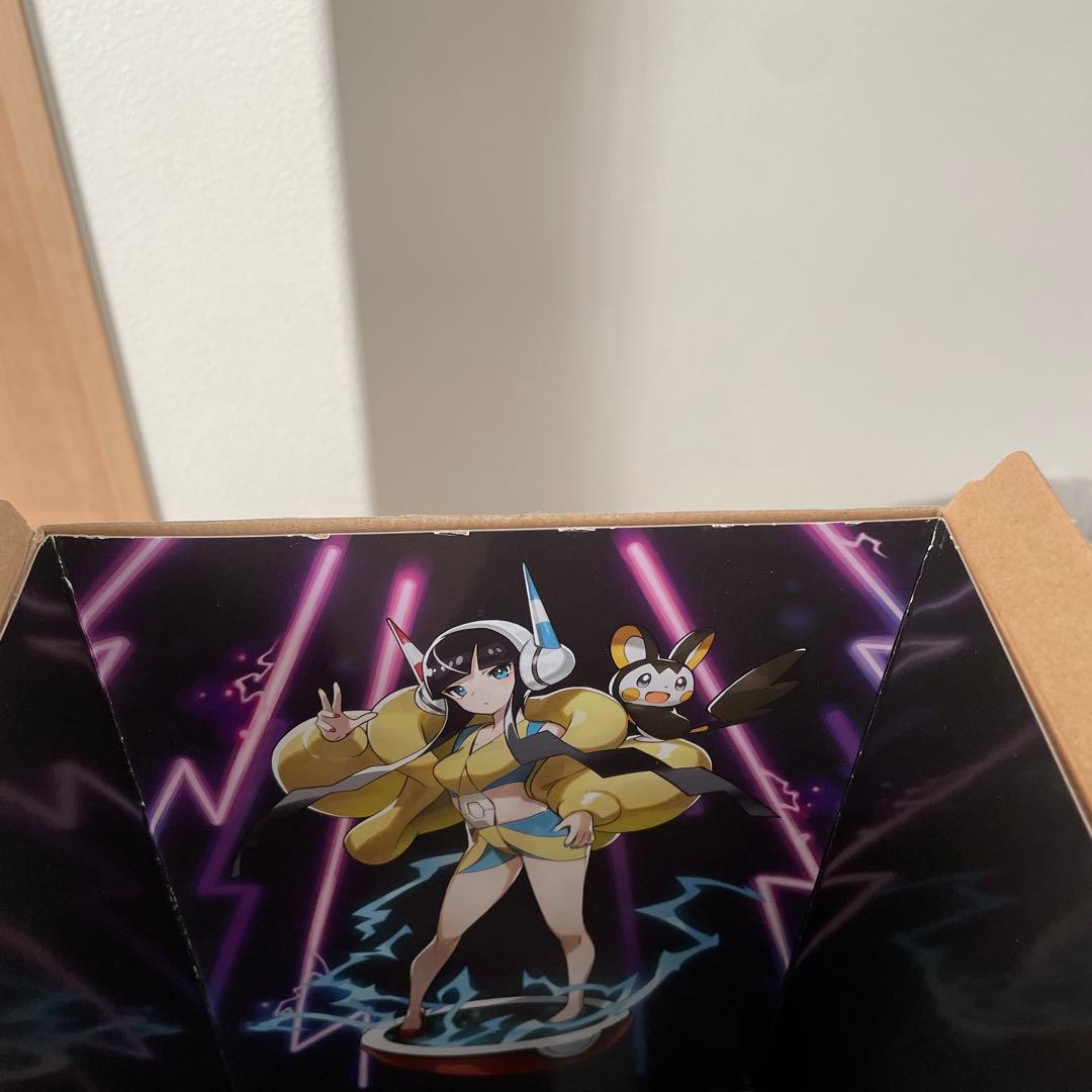 ポケモンセンター カミツレ&エモンガ フィギュア