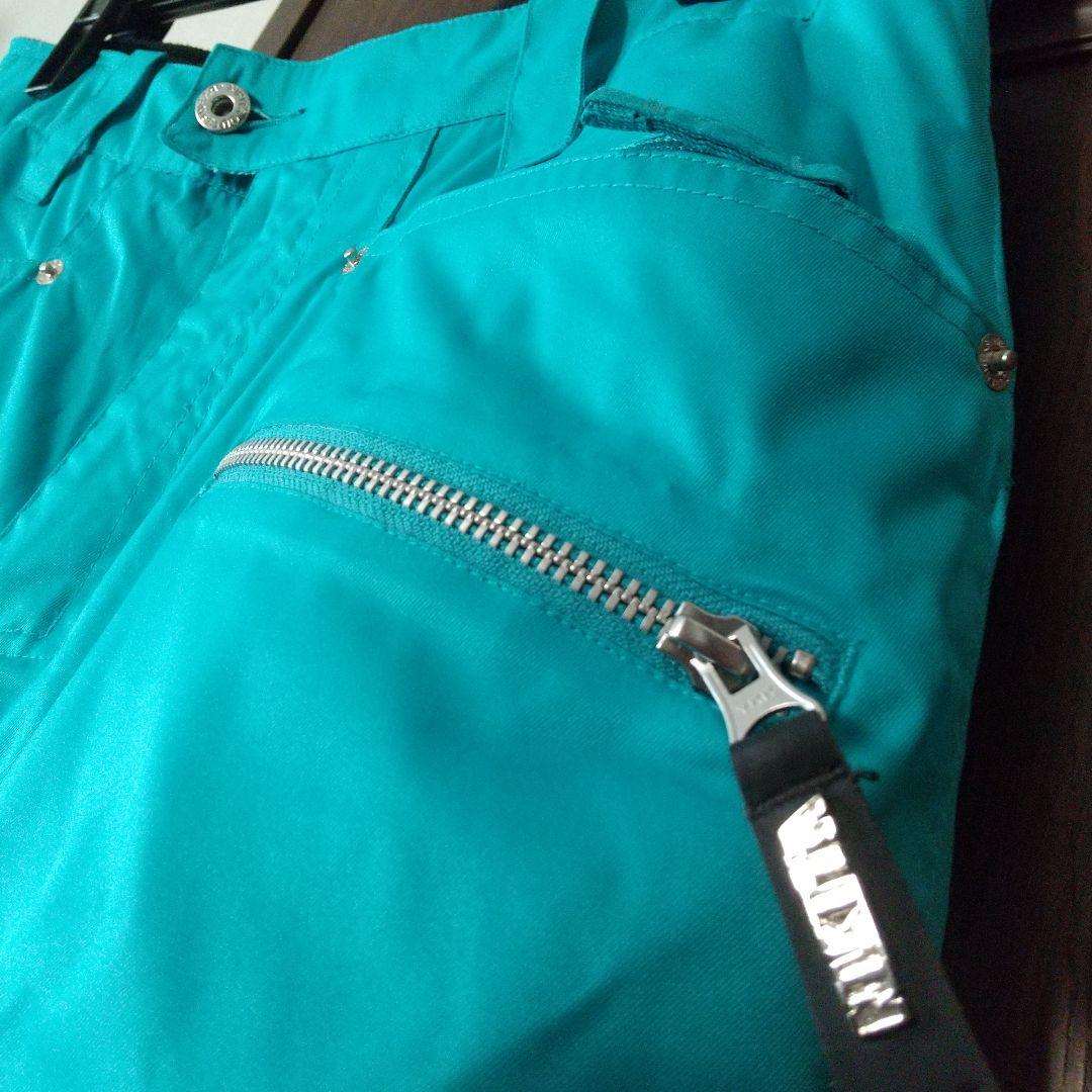 未使用 NIKITA スノーボードウェア 女性用