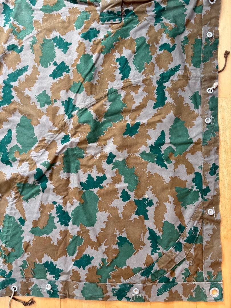 東ドイツ軍 ブルメンターン　フローラルカモ　 ポンチョテント（軍幕②）1枚