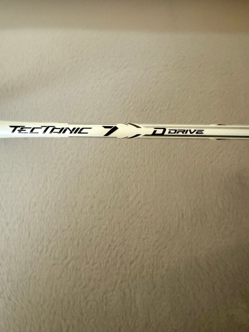 Tectonic 7 Drive バドミントンラケット