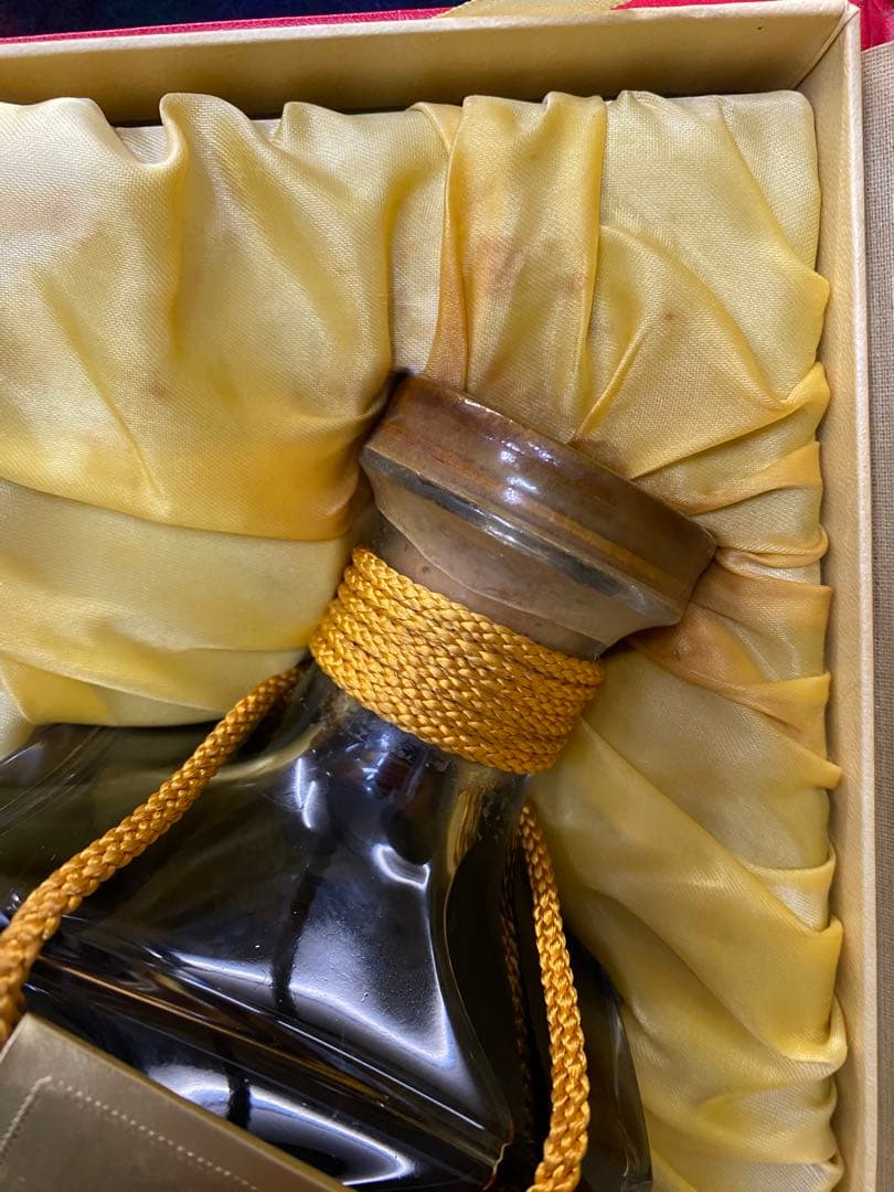 マーテル コルドン ブルー バカラ クリスタル 700ml コニャック　箱付き