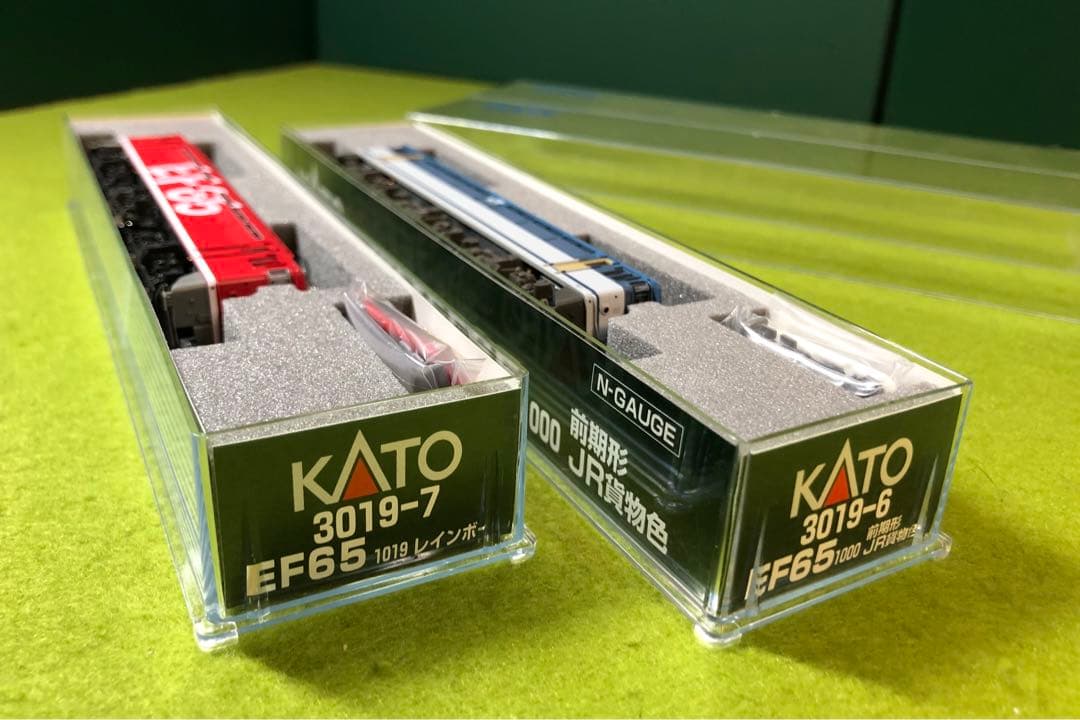 KATO 3019-6 / 7 EF65(2両セット)