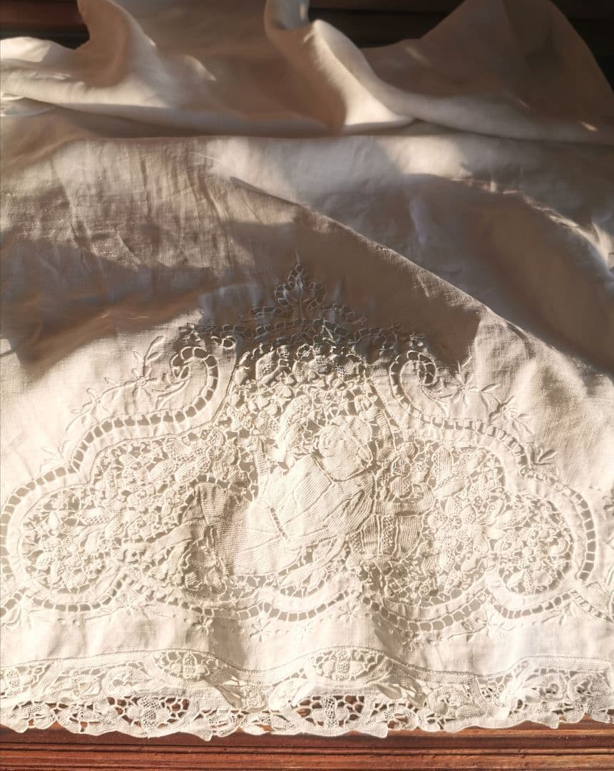 アンティーク ポワンドヴェニス 花籠にもたれる人 ボビンレース二重タオル ケース