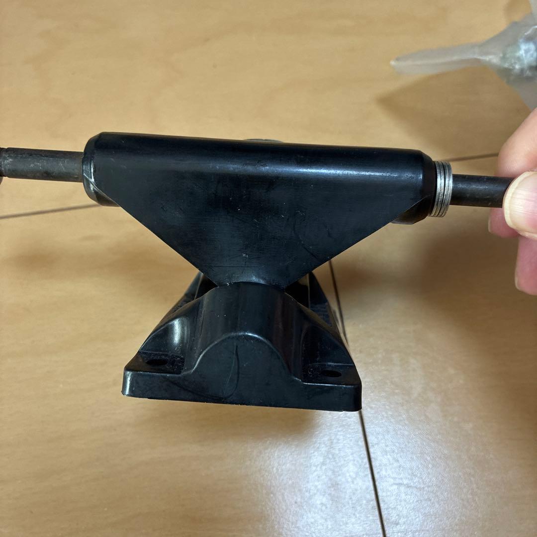 未使用 80s TRACKER ビンテージ TRUCKS ULTRALITE