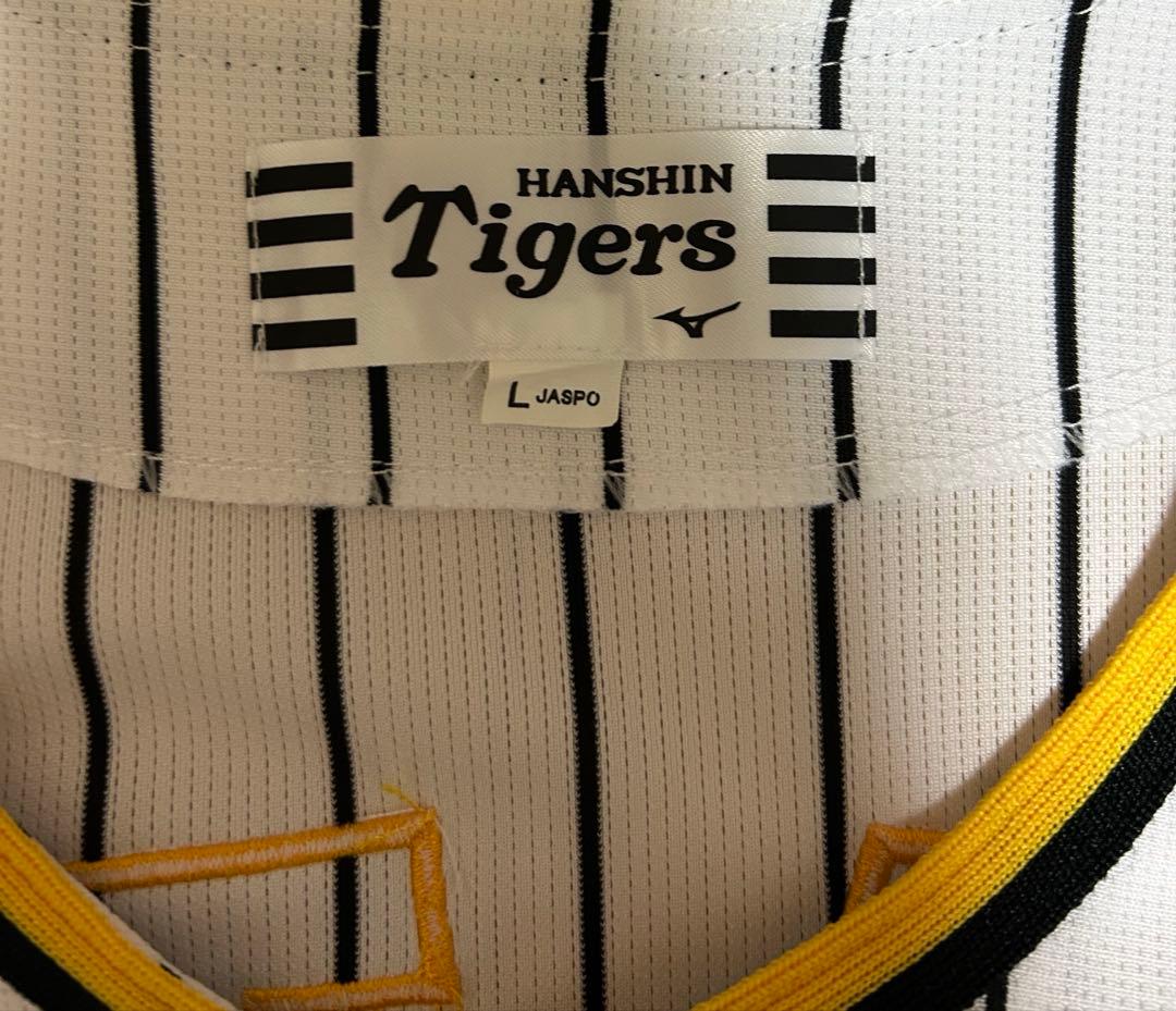 ✨美品✨阪神タイガース 佐藤選手ホームユニフォーム L
