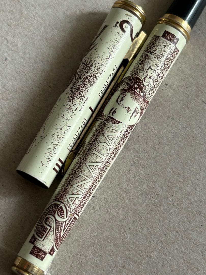 珍しいIRIDIUM POINT GERMANY 万年筆女王記念ペンコレクション