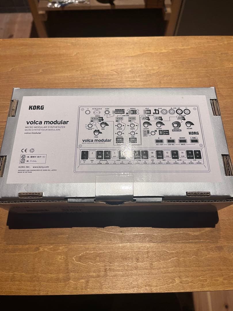 鍵盤楽器 volca modular(MICRO MODULAR SYNTHESISER)