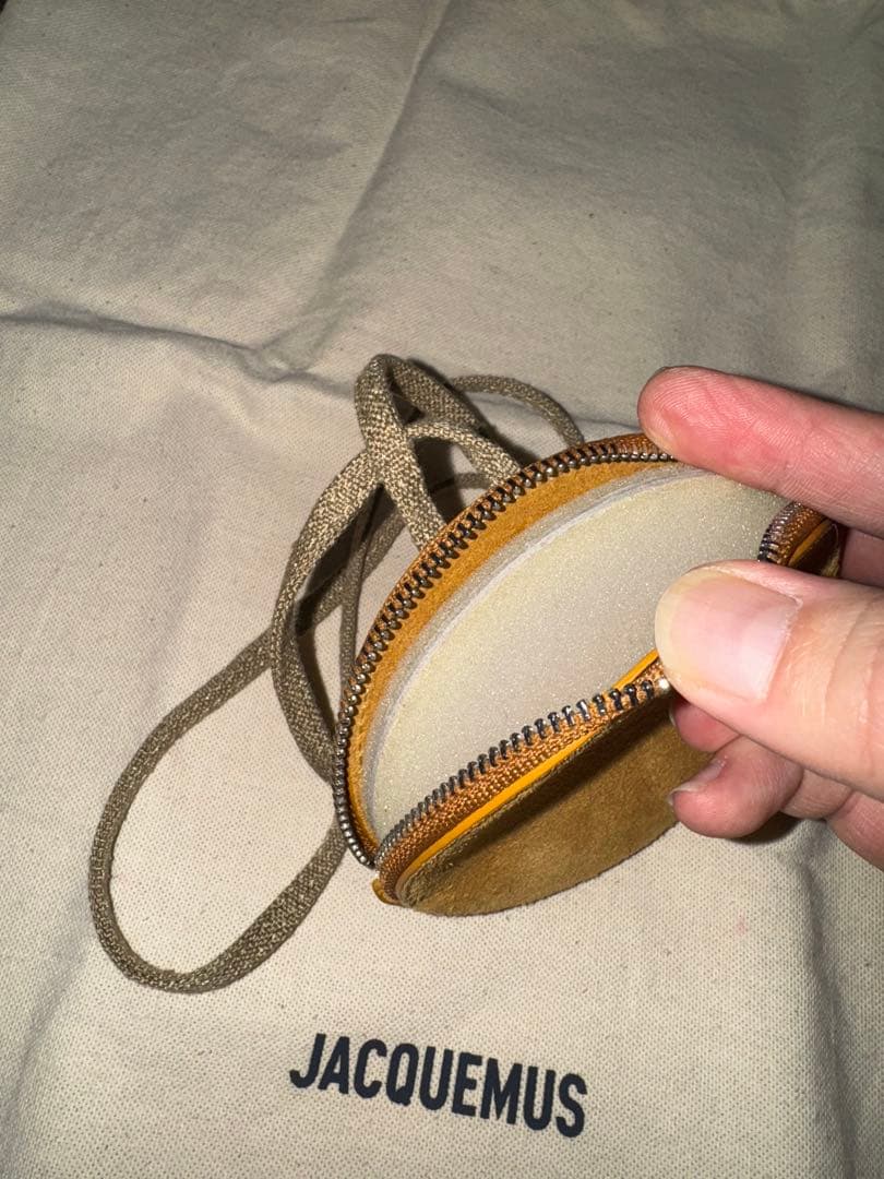 【新品未使用】JACQUEMUS ジャックムス レザー ケースす