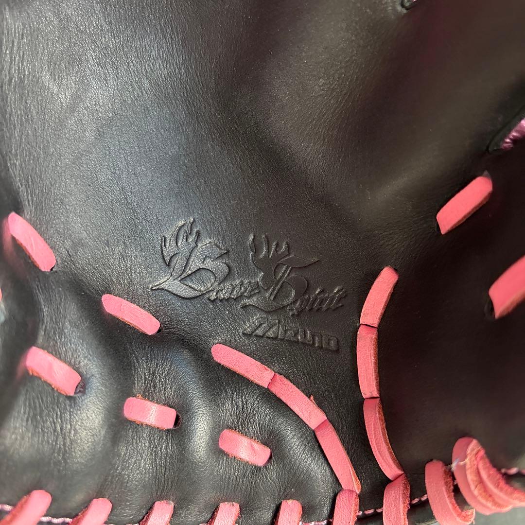 Mizuno 軟式グローブ 黒/ピンク　ブレイブスピリット