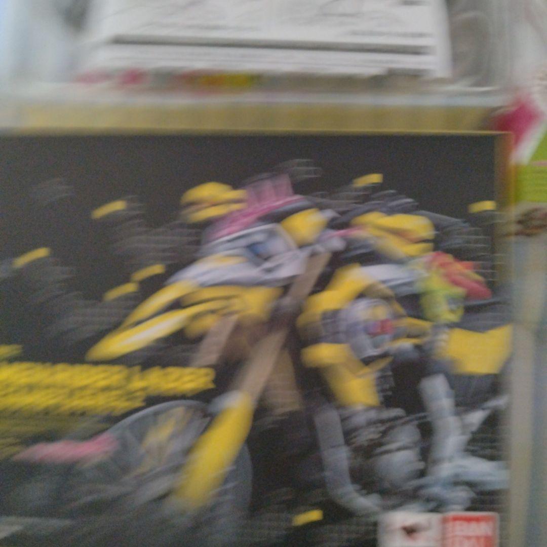 バンダイ　仮面ライダー　エグゼイド　フィギュアアーツ