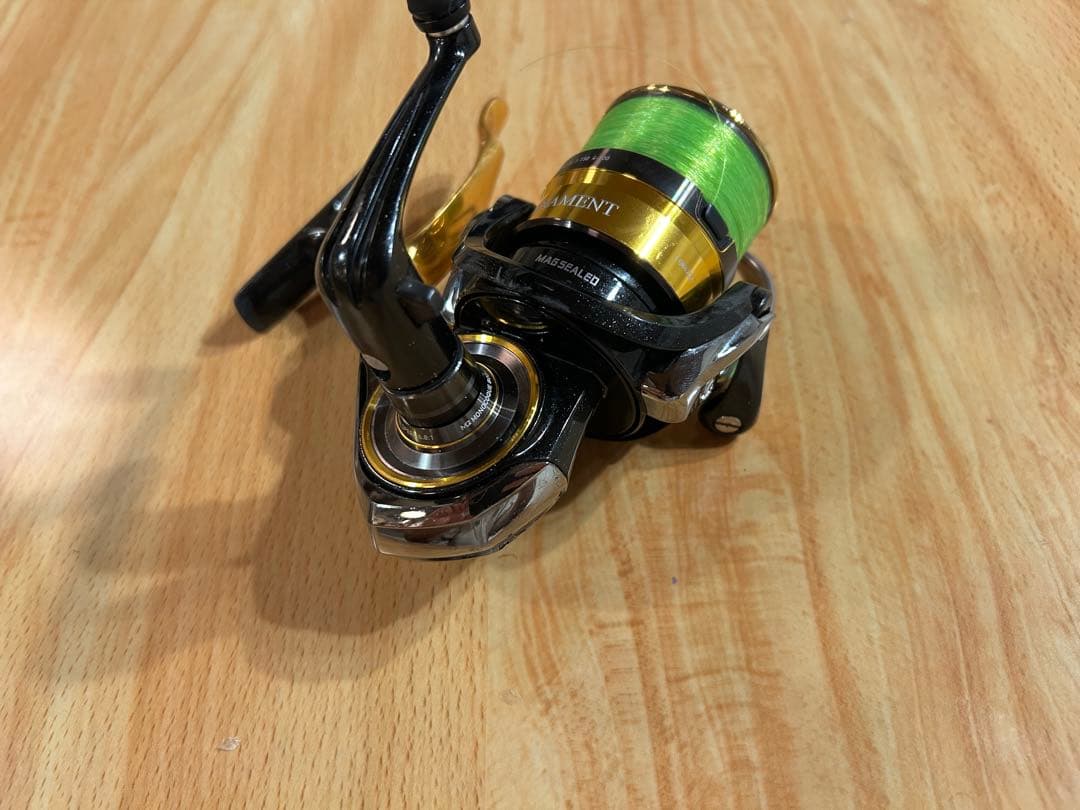 ダイワ 22トーナメントiso 2500XH-LBD