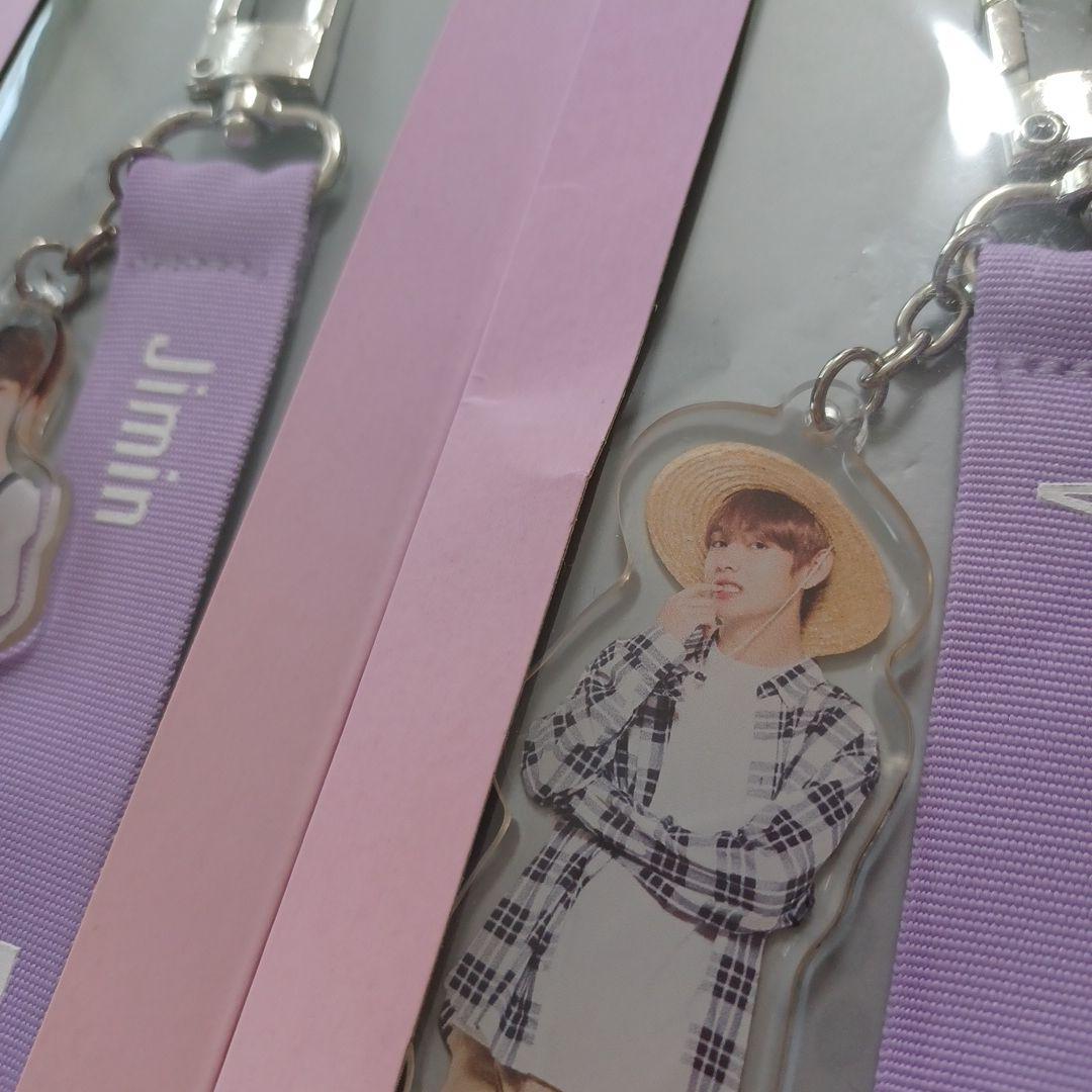 BTS WORLD　ストラップ　キーリング　セット