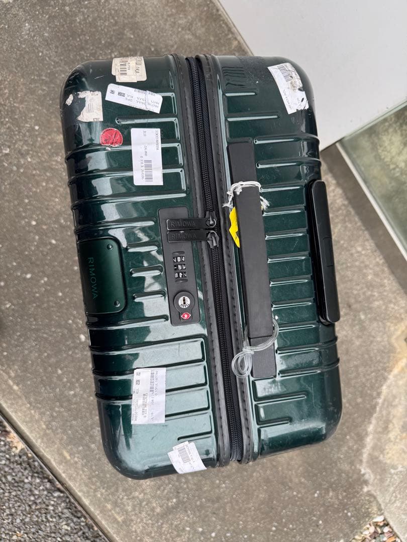 リモワ rimowa ジャンク部品取り エッセンシャルライト ルフトハンザ