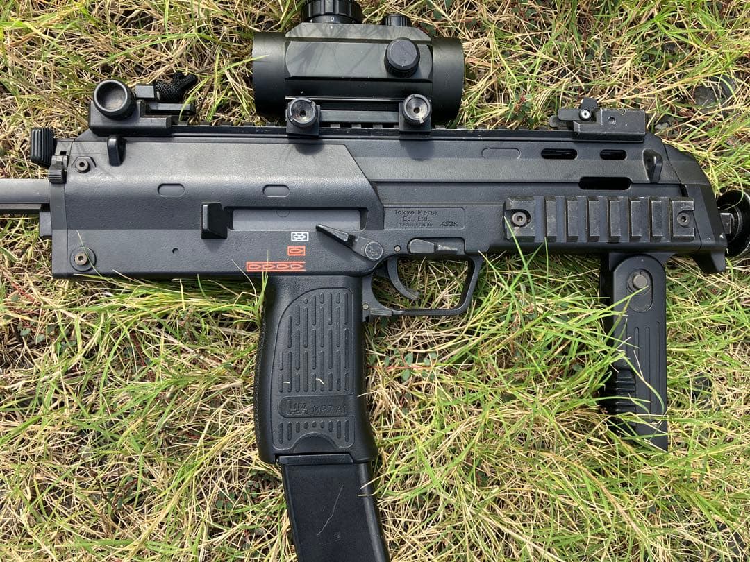 東京マルイ　コンパクト電動ガン　MP7A1 ショップカスタム？　付属品いっぱい
