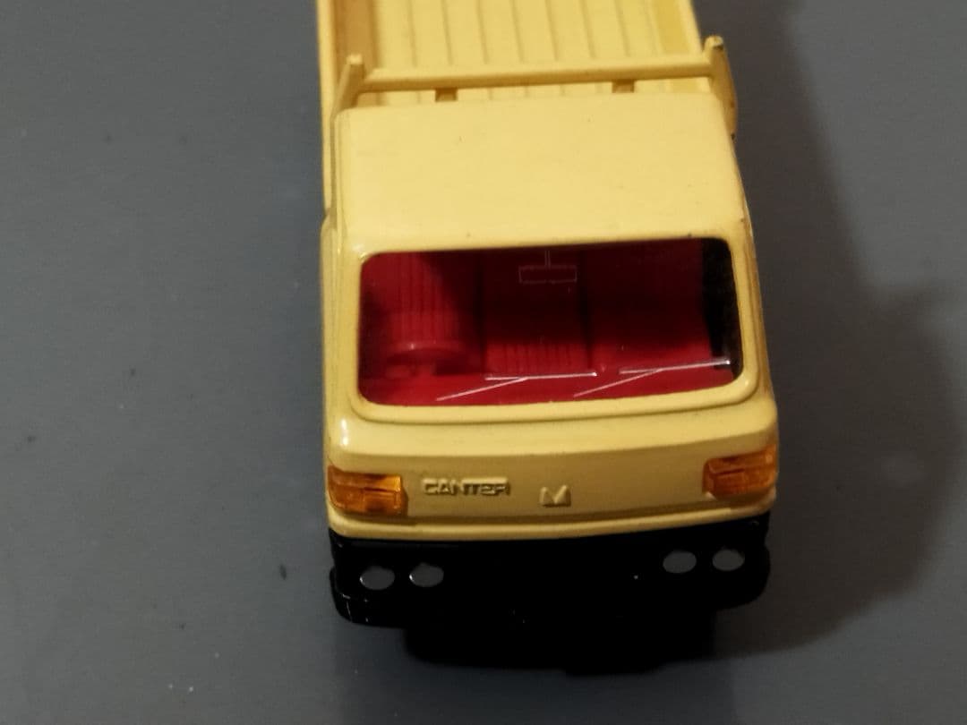 ●トミカ ダンディ 三菱 キャンター ダンプ トラック ミニカー