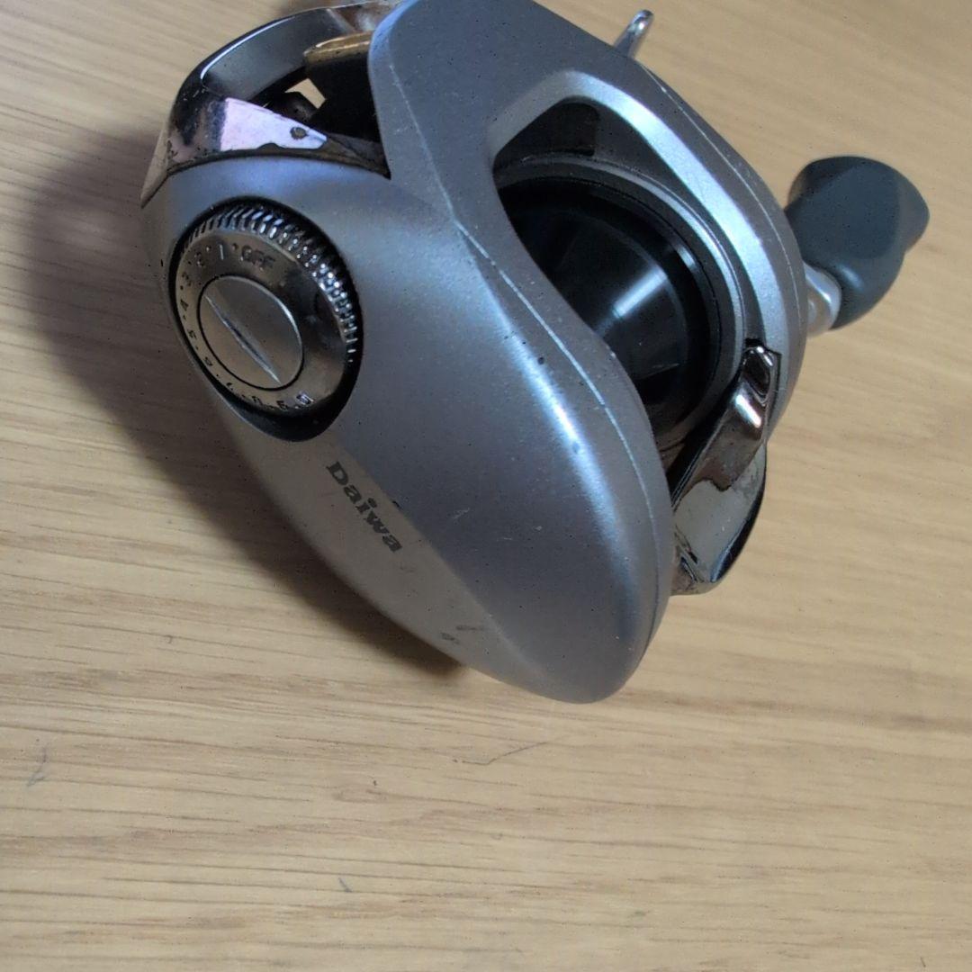 TEAM DAIWA-Z 105H&105HLセット ベイトリール TD-Z