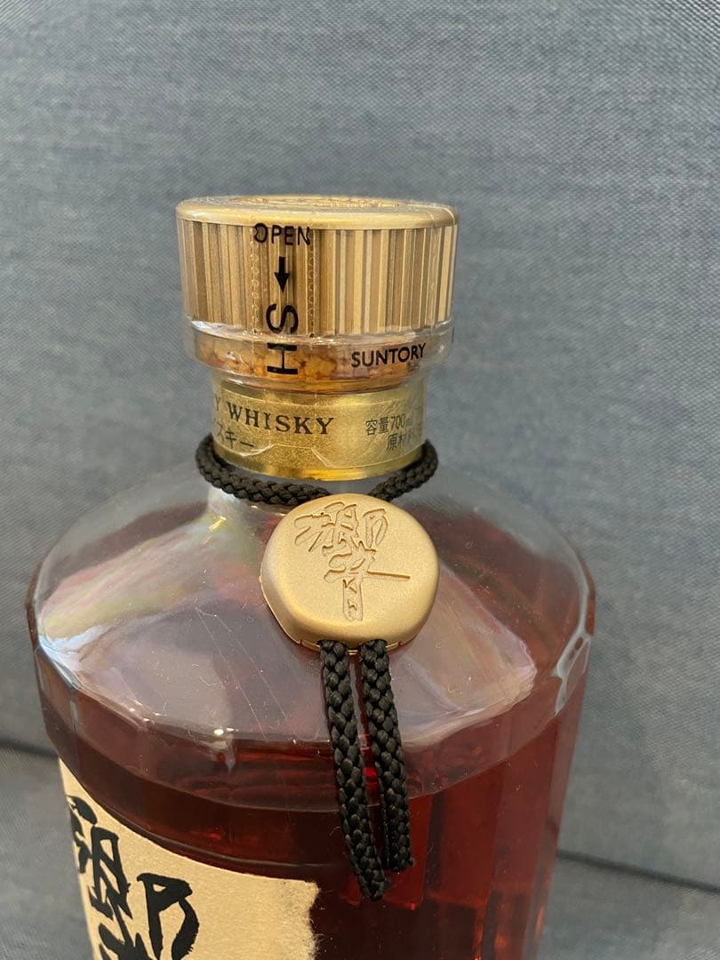 サントリー　響　旧ラベル　金キャップ　レア　未開封