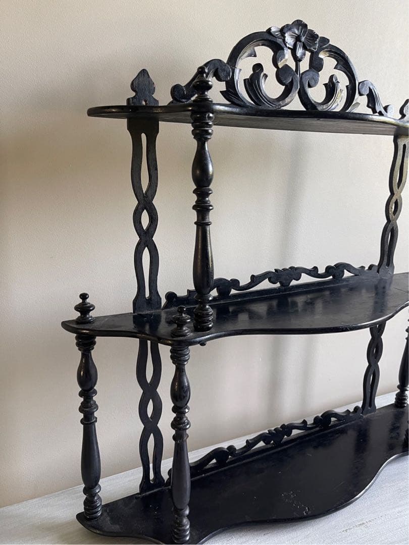 【き21】80 フランスアンティーク　黒 ナポレオンシェルフ ブラック