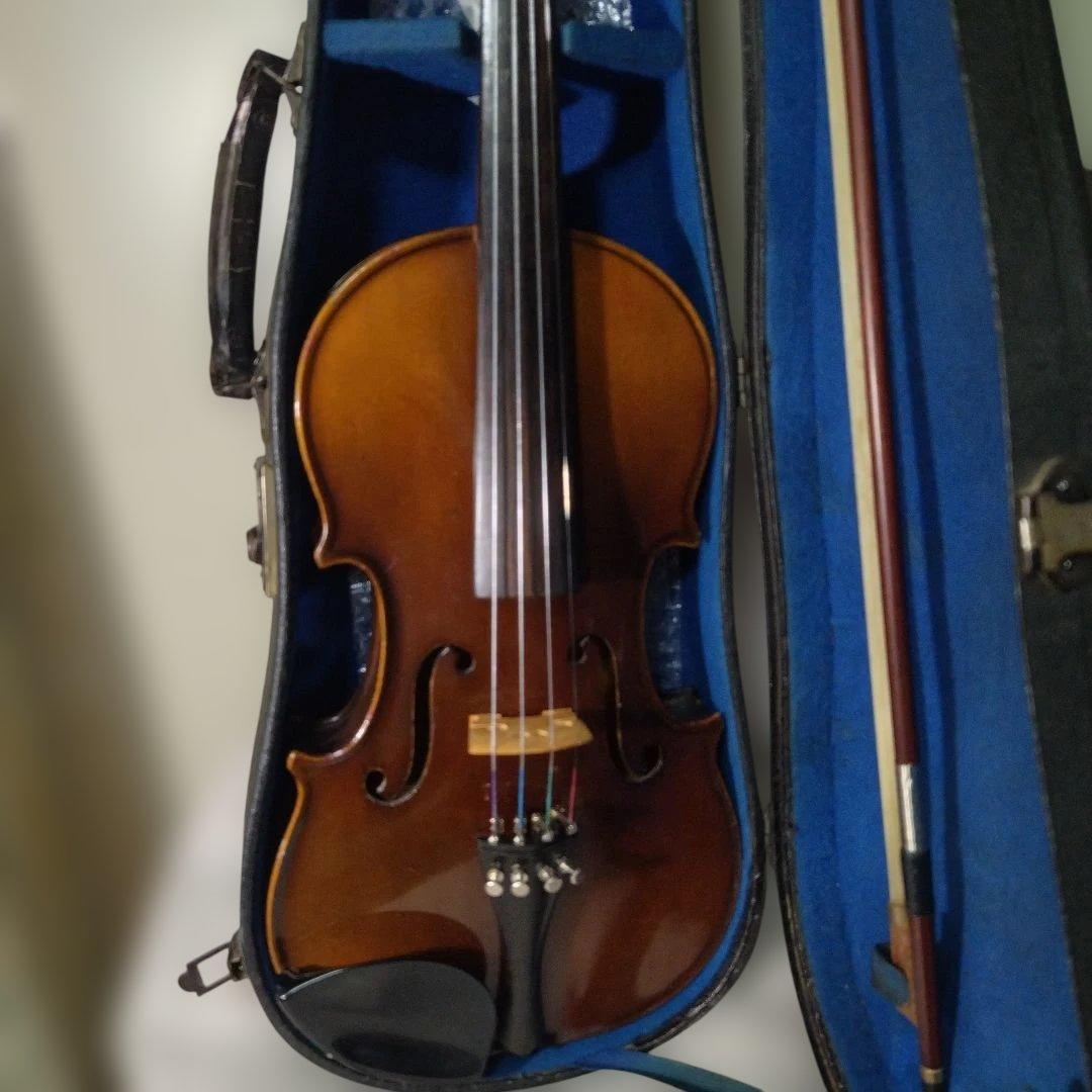 ♥特価♥スズキバイオリン4/4♥品番103♥弓、ケ―ス、松脂付き