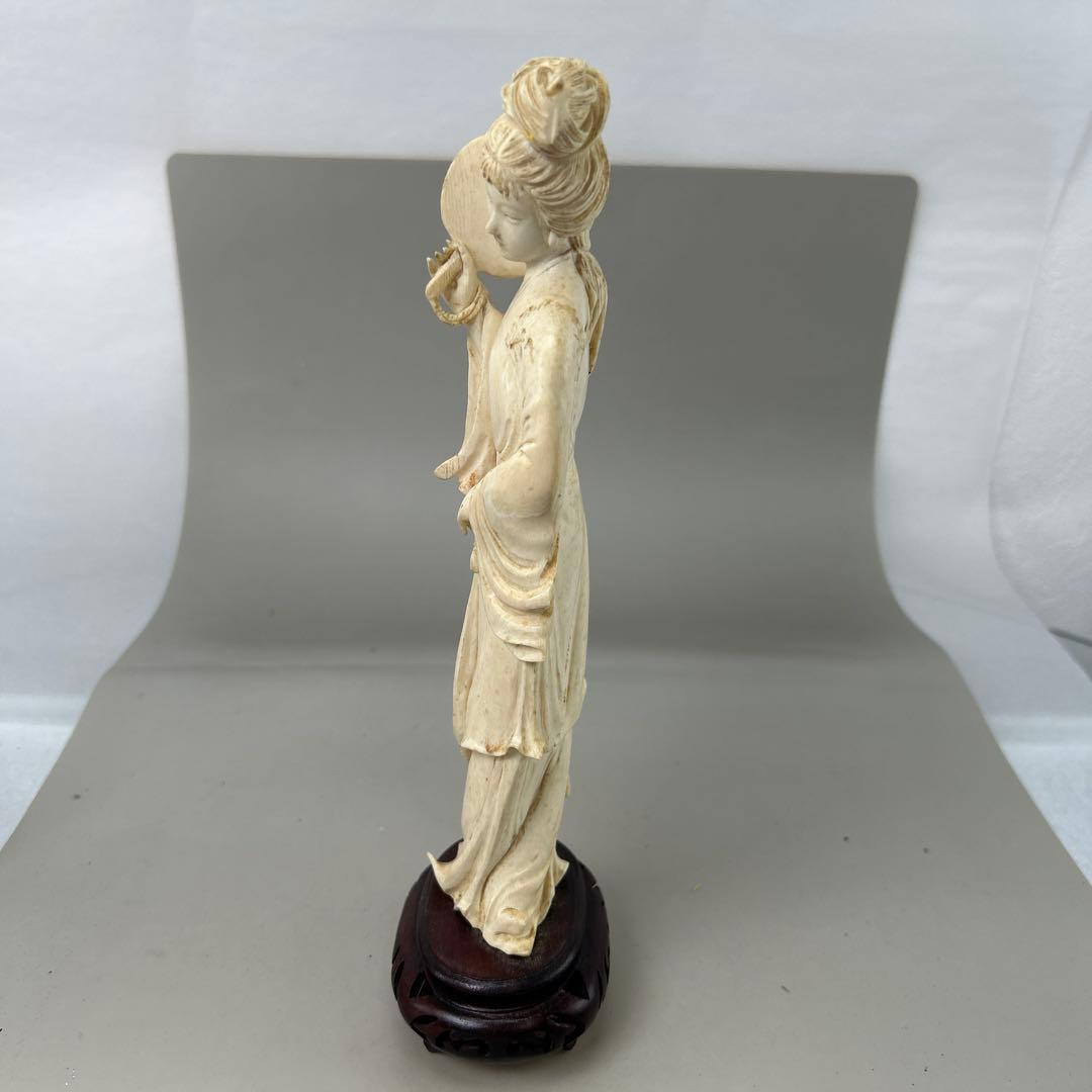 女性像 約27cm 木製台座付きB011