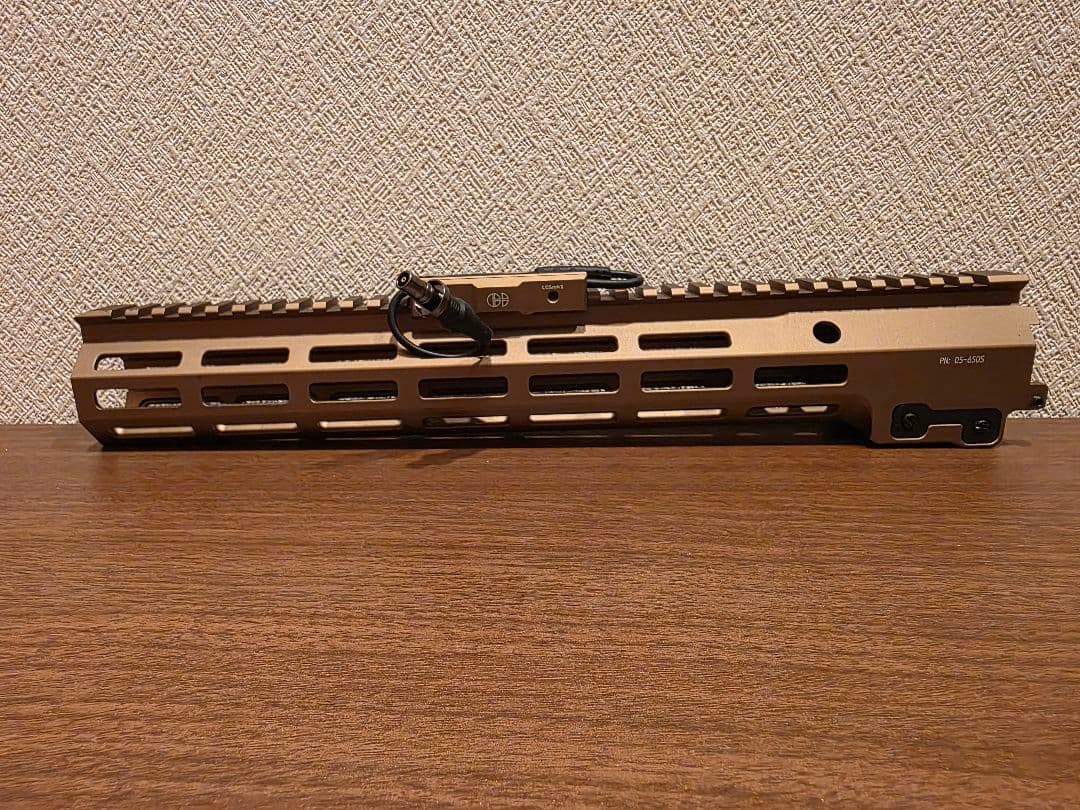 Geisseleタイプ SMR Mk16 URG-I 13.5インチハンドガード