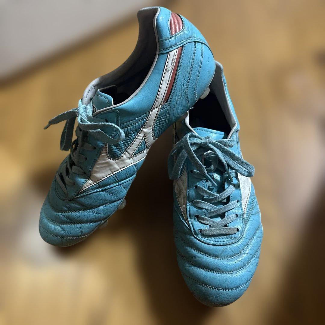 ミズノ モレリア 水色 サッカーシューズ